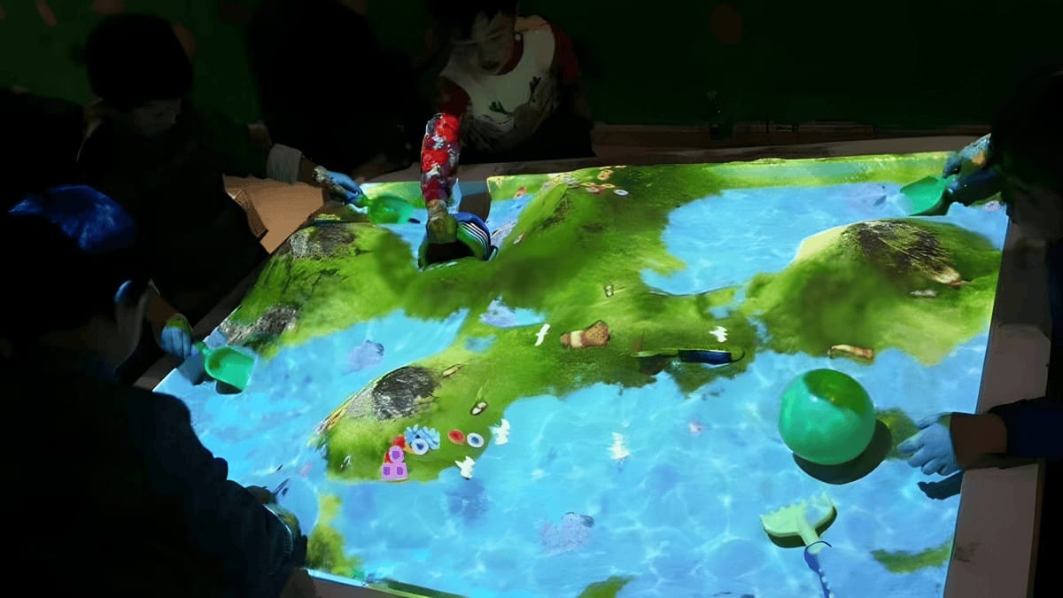 兒童互動(dòng)投影沙灘沙地-沙池游戲互動(dòng)系統(tǒng)