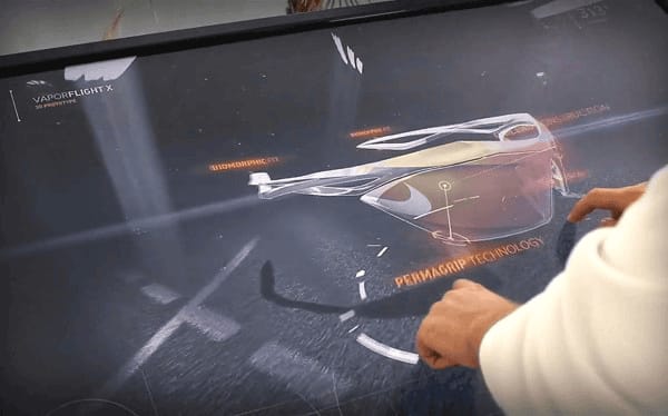 眼鏡展覽：多點(diǎn)觸控實(shí)時(shí)三維交互技術(shù)的展示